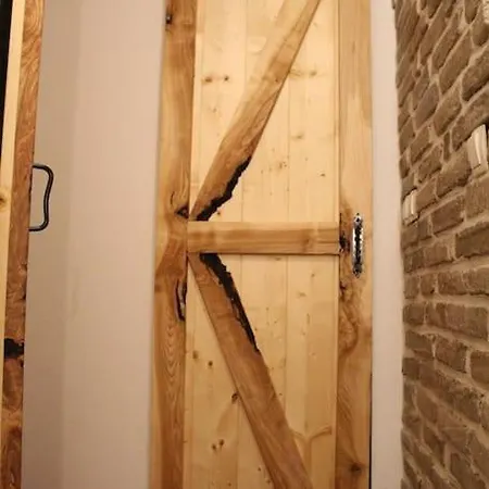 Apartman U Industrijskom Stilu U Srcu Vodica Apartamento *