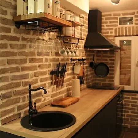 Apartman U Industrijskom Stilu U Srcu Vodica